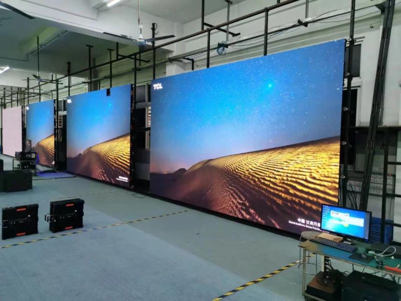 P4 Outdoor Electronic Advertising LED Display Screen High Brightness LED Moving Screen Manufacturer