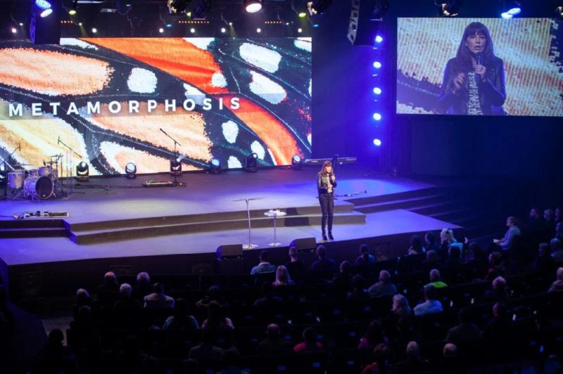 P2.6mm Indoor/Outdoor Stage Lighting LED Display Screen