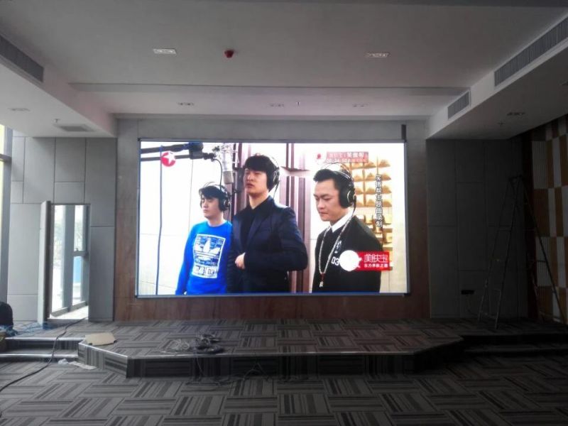 High Contrast Full Color P2.5 Indoor LED Advertising Display Screen