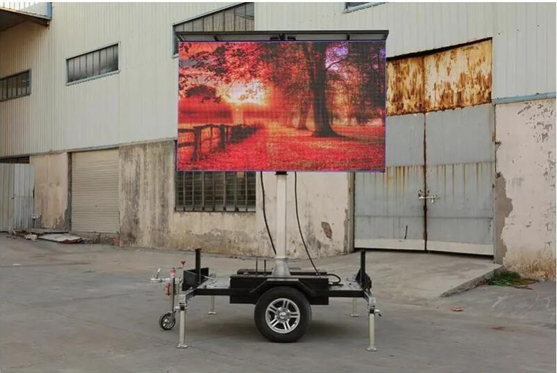 Outdoor Mobile LED Advertising Display Billboard Trailer with Solar Panel