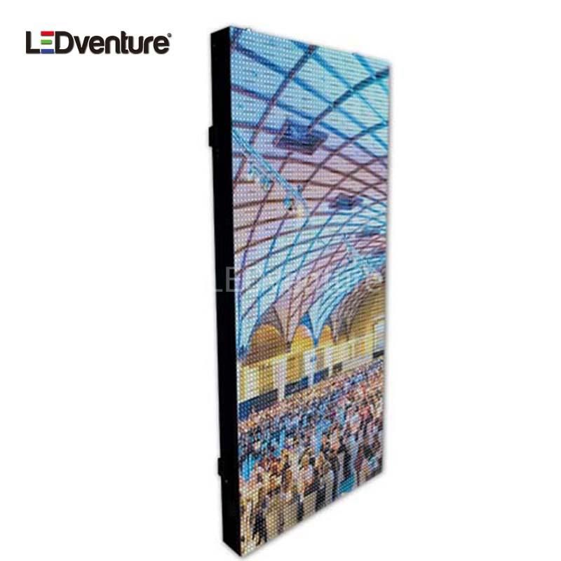 P10.4 Outdoor Full Color Curtain Mesh Advertising LED Display Screen Board