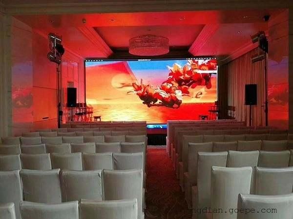 1920-3840Hz Stage Performance Fws Cardboard, Wooden Carton, Flight Case Glass Films LED Module