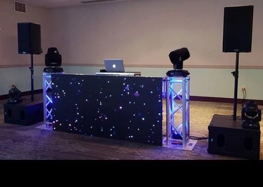 Stage Background Video DJ Booth LED Screen 2.5m*1m P3.91 Indoor 3D Video LED DJ Booth Rental LED Display