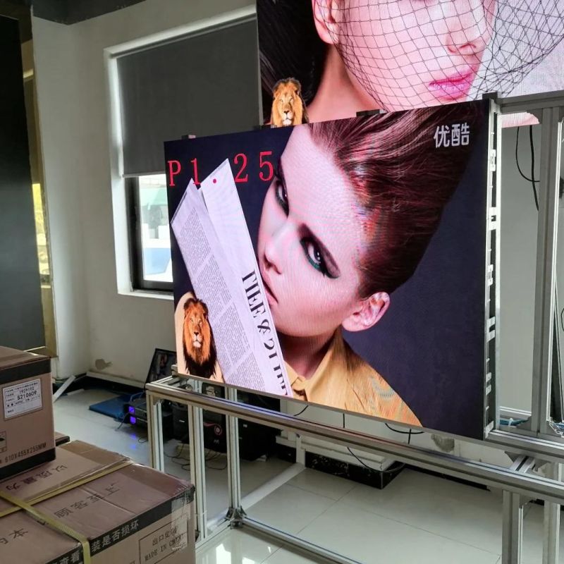 High Definition P2.5 Indoor Full Color LED Display Screens 160*160mm