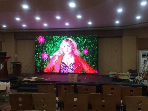Full Color P1.935 Indoor HD LED TV Screen Customized Size LED Screen