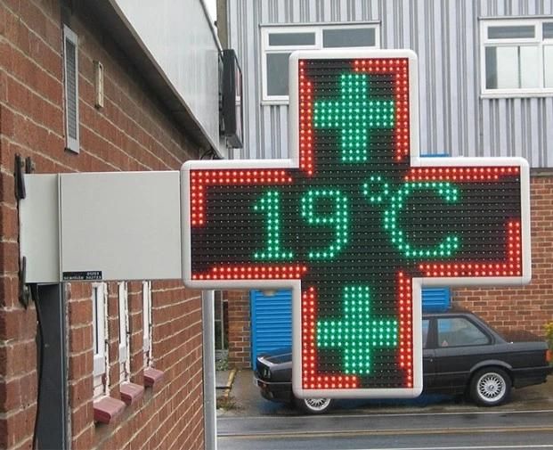P10 Outdoor LED Pharmacy Display Full Color Hospital LED Cross Display