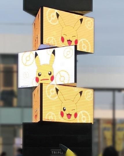 2020 Shenzhen Factory Customized Three Sides Digital Video LED Display