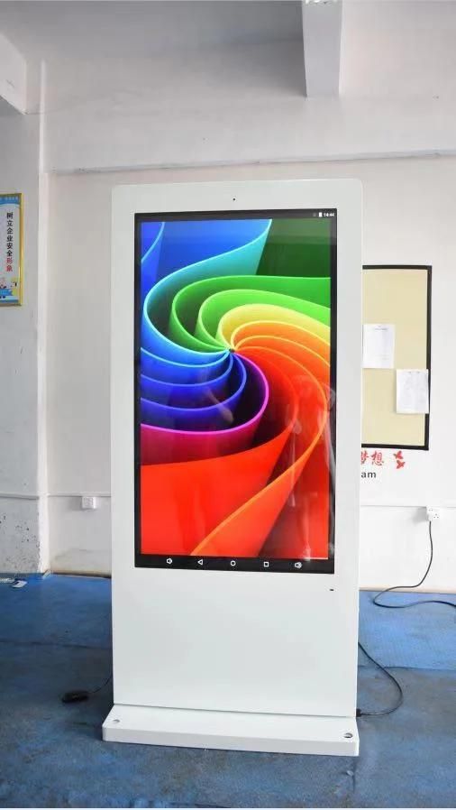 65 Inch Outdoor IP65 LCD Advertising Screen